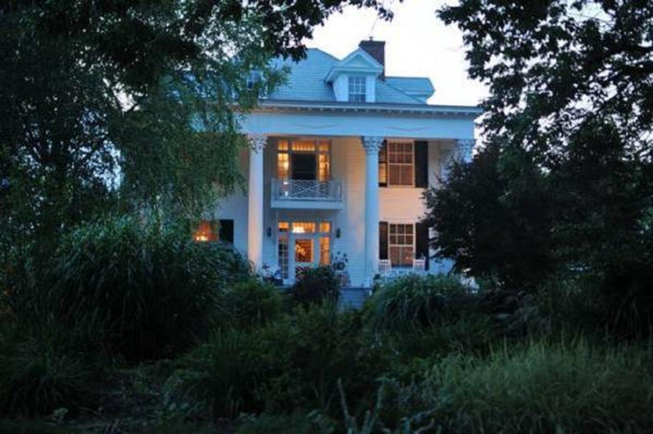 Winridge Manor Bed And Breakfast Madison Heights Exterior foto