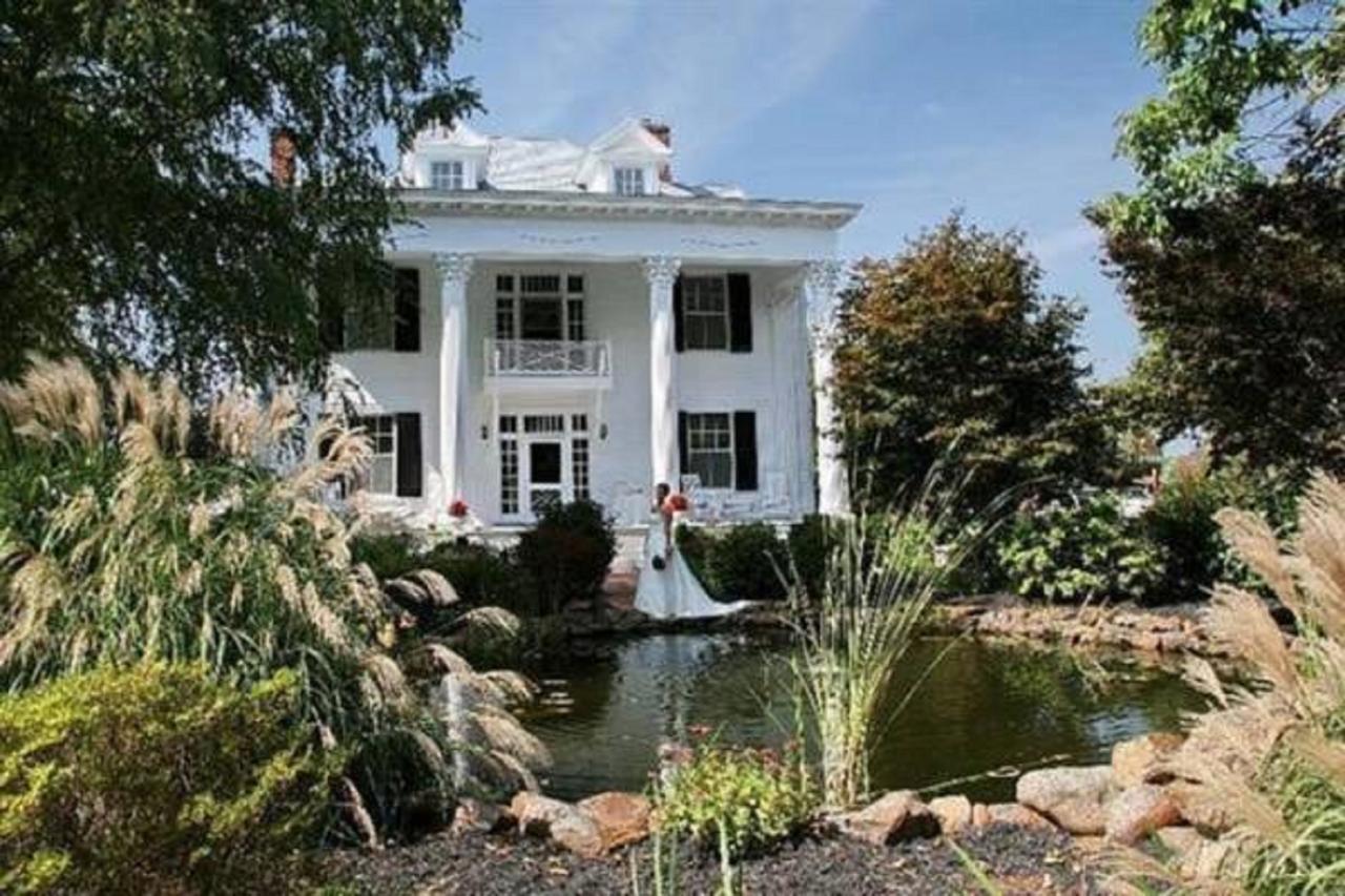 Winridge Manor Bed And Breakfast Madison Heights Exterior foto