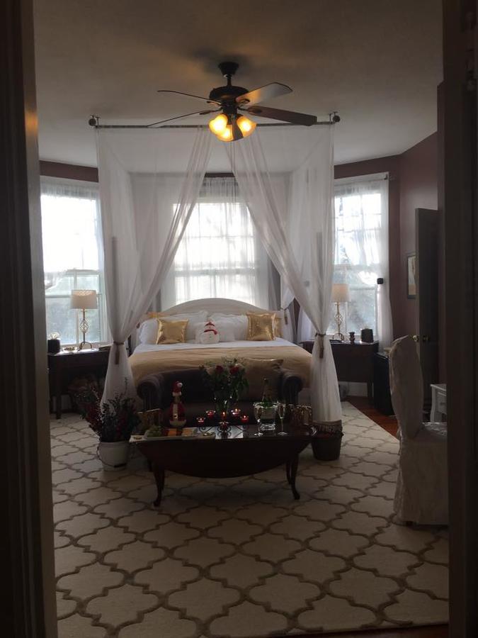 Winridge Manor Bed And Breakfast Madison Heights Exterior foto